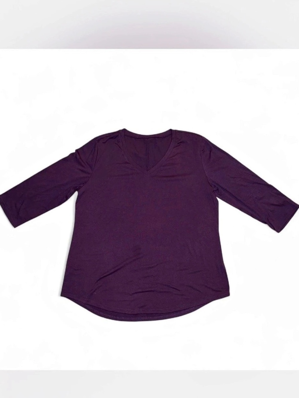 3/4 Sleeve V-Neck Top in Purple Size XL Like New